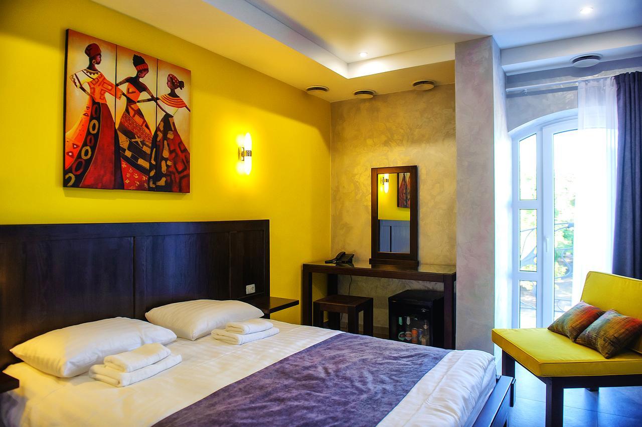 Gaudi Stylish Hotel Odesa Exterior photo
